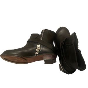 HP 🥳🥳 - Chloe Black Leather Motorcycle Boots Size 41